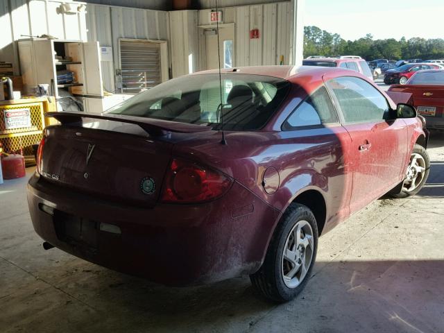 1G2AL15F177276661 - 2007 PONTIAC G5 RED photo 4