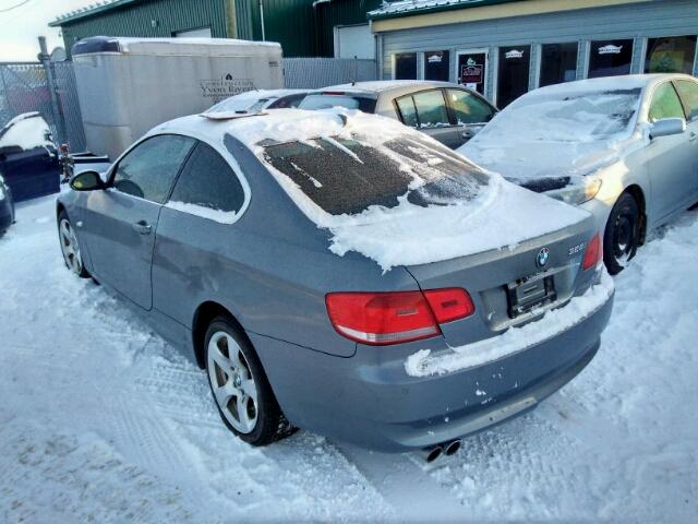 WBAWB33538P131694 - 2008 BMW 328 I GRAY photo 3