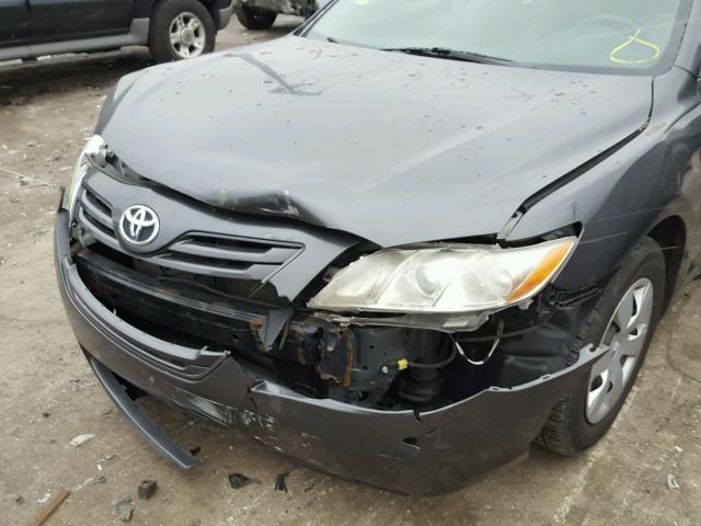 4T1BE46K49U330493 - 2009 TOYOTA CAMRY BASE GRAY photo 9