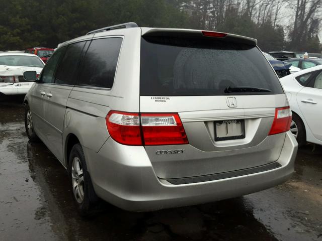 5FNRL38667B441894 - 2007 HONDA ODYSSEY EX SILVER photo 3