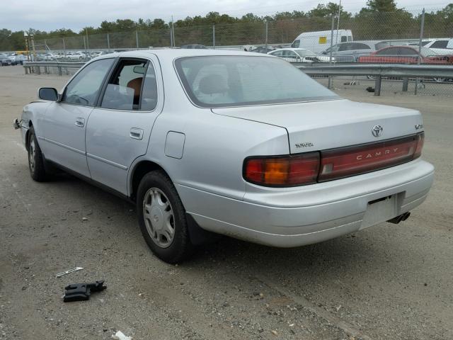 JT2VK13E6P0167303 - 1993 TOYOTA CAMRY XLE GRAY photo 3