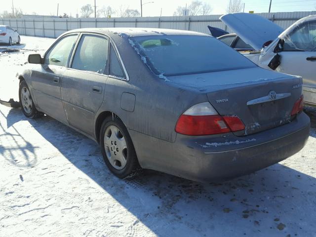 4T1BF28B43U279017 - 2003 TOYOTA AVALON XL GRAY photo 3