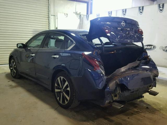 1N4AL3AP8HC120895 - 2017 NISSAN ALTIMA 2.5 BLUE photo 3