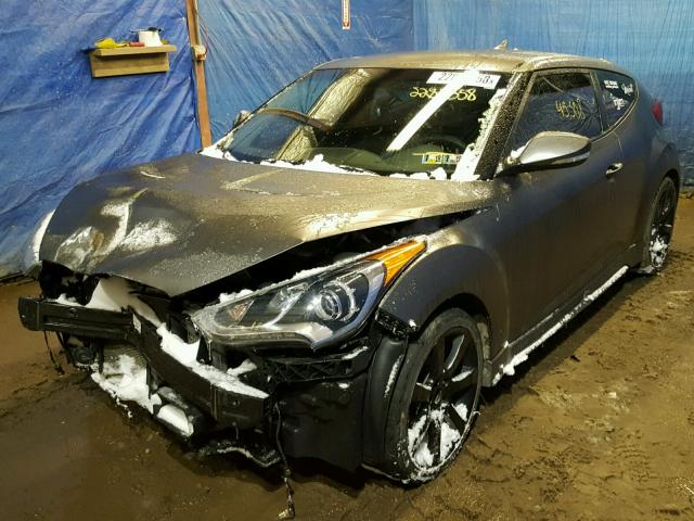 KMHTC6AE7DU135665 - 2013 HYUNDAI VELOSTER T GRAY photo 2