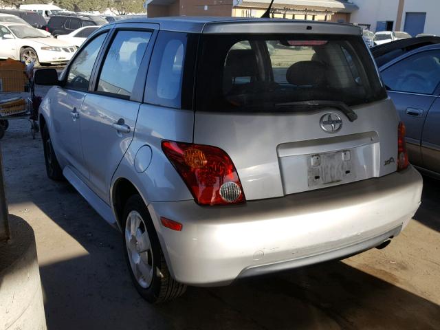 JTKKT624750115035 - 2005 TOYOTA SCION XA SILVER photo 3