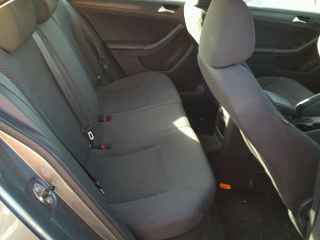 3VW2K7AJ1EM324742 - 2014 VOLKSWAGEN JETTA BASE ნაცრისფერი ფოტო 6