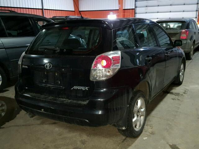 2T1KR32E87C637582 - 2007 TOYOTA MATRIX BLACK photo 4