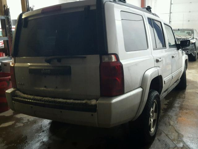 1J4RG4GK1AC127660 - 2010 JEEP COMMANDER SILVER photo 4