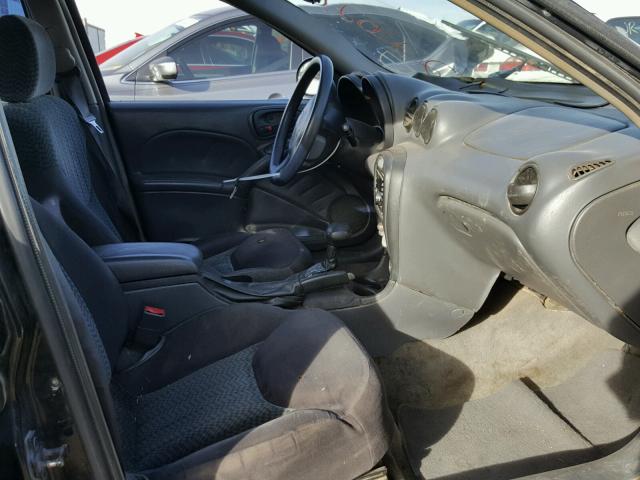 1G2NF52F84M501921 - 2004 PONTIAC GRAND AM S BLACK photo 5