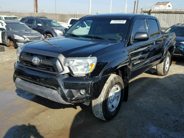 5TFLU4EN1FX136764 - 2015 TOYOTA TACOMA DOU BLACK photo 2