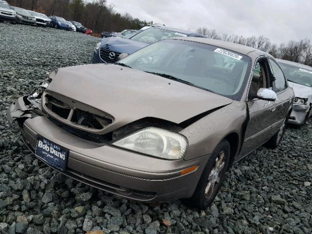 1MEFM50UX2G605618 - 2002 MERCURY SABLE GS GOLD photo 2