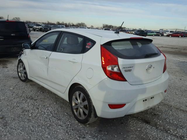 KMHCU5AE2CU027816 - 2012 HYUNDAI ACCENT GLS WHITE photo 3