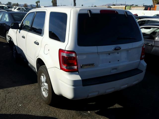 1FMCU0C78CKB34768 - 2012 FORD ESCAPE XLS WHITE photo 3