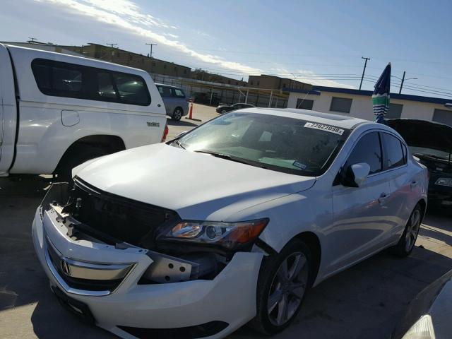 19VDE1F77EE001408 - 2014 ACURA ILX 20 TEC WHITE photo 2