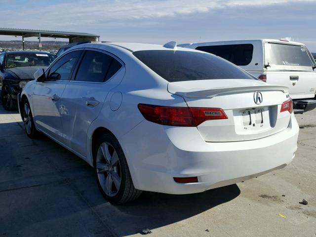 19VDE1F77EE001408 - 2014 ACURA ILX 20 TEC WHITE photo 3