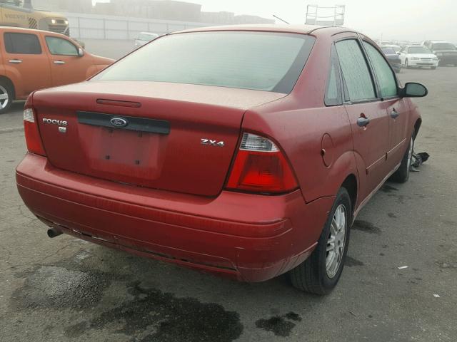 1FAFP34N65W278084 - 2005 FORD FOCUS ZX4 RED photo 4