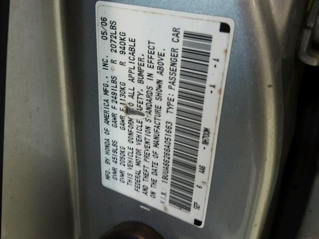 19UUA66266A051663 - 2006 ACURA 3.2TL SILVER photo 10