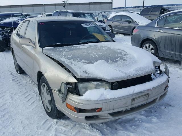 4T1VK12E5NU046532 - 1992 TOYOTA CAMRY LE TAN photo 1