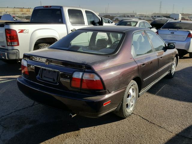 1HGCD560XVA138153 - 1997 HONDA ACCORD SE BURGUNDY photo 4