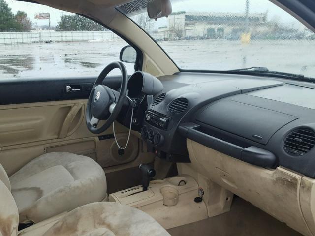 3VWCA21C6XM403399 - 1999 VOLKSWAGEN NEW BEETLE 黑色 照片 5