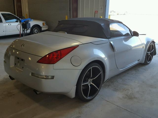 JN1AZ36A46M453943 - 2006 NISSAN 350Z ROADS SILVER photo 4