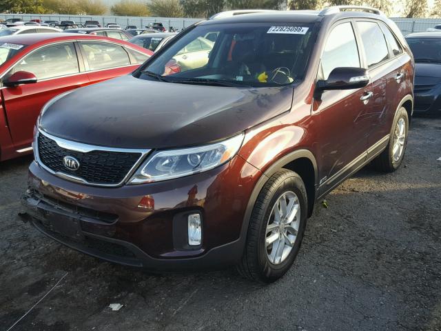 5XYKTCA6XEG506585 - 2014 KIA SORENTO LX PURPLE photo 2