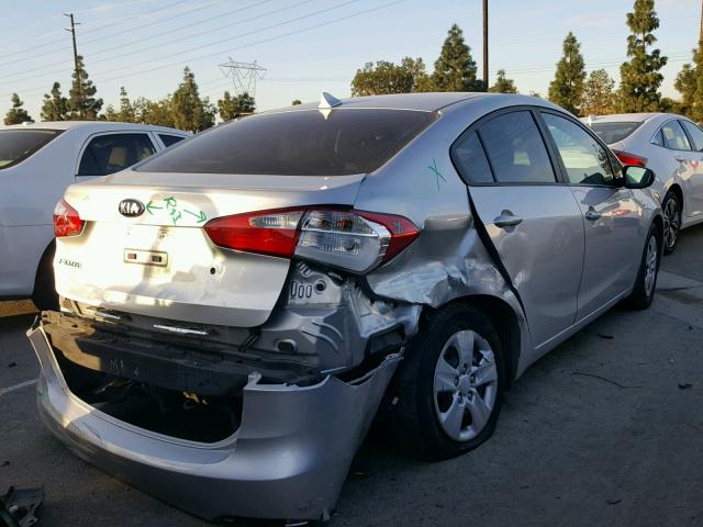 KNAFK4A63E5186428 - 2014 KIA FORTE LX SILVER photo 4