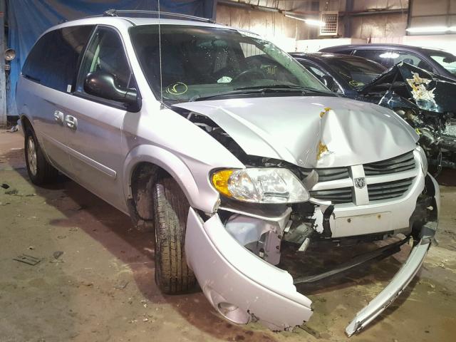 2D4GP44L75R523604 - 2005 DODGE GRAND CARA SILVER photo 1