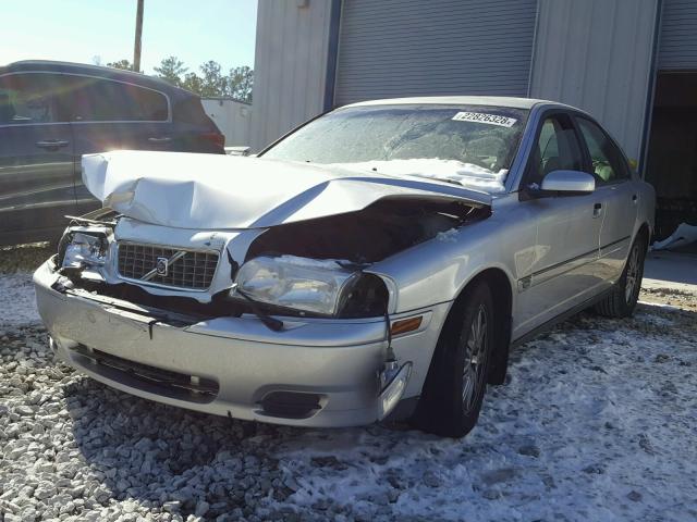 YV1TS59H241370065 - 2004 VOLVO S80 2.5T GRAY photo 2