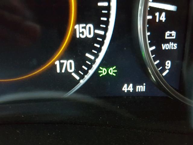 1G4ZP5SS1HU186582 - 2017 BUICK LACROSSE E GRAY photo 8