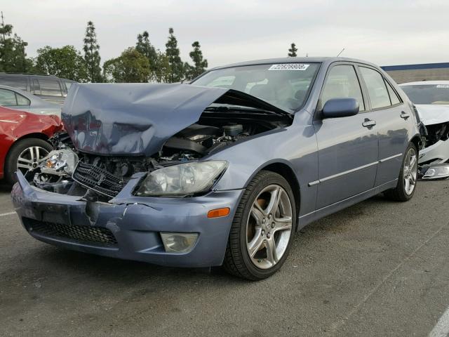 JTHBD192250096954 - 2005 LEXUS IS 300 BLUE photo 2