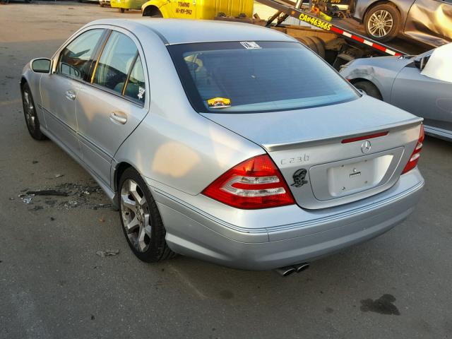 WDBRF52H17F926001 - 2007 MERCEDES-BENZ C 230 SILVER photo 3