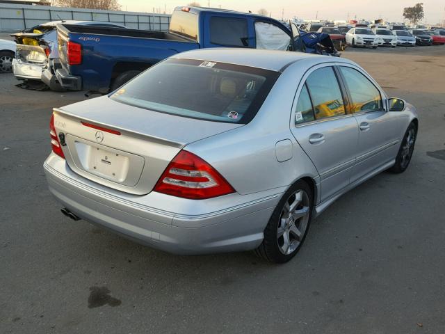 WDBRF52H17F926001 - 2007 MERCEDES-BENZ C 230 SILVER photo 4