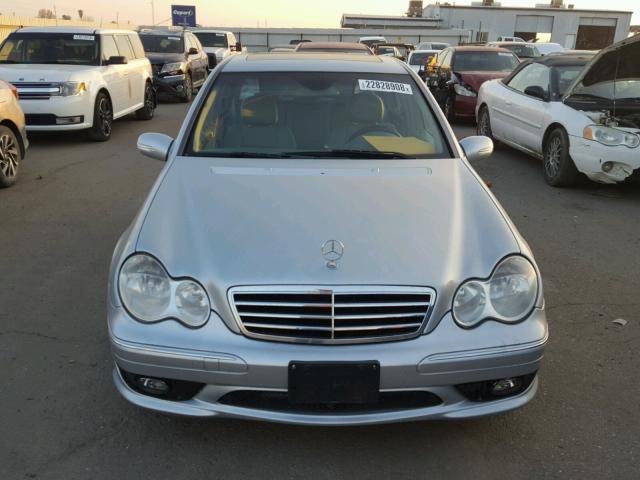 WDBRF52H17F926001 - 2007 MERCEDES-BENZ C 230 SILVER photo 9