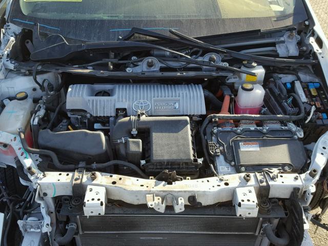 JTDKN3DP6D3031860 - 2013 TOYOTA PRIUS PLUG WHITE photo 7