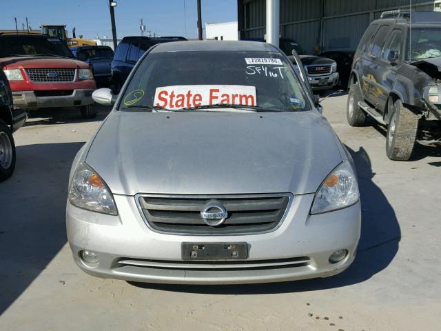 1N4BL11D42C704314 - 2002 NISSAN ALTIMA SE SILVER photo 9