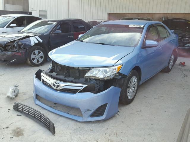 4T1BF1FK5EU761950 - 2014 TOYOTA CAMRY L BLUE photo 2