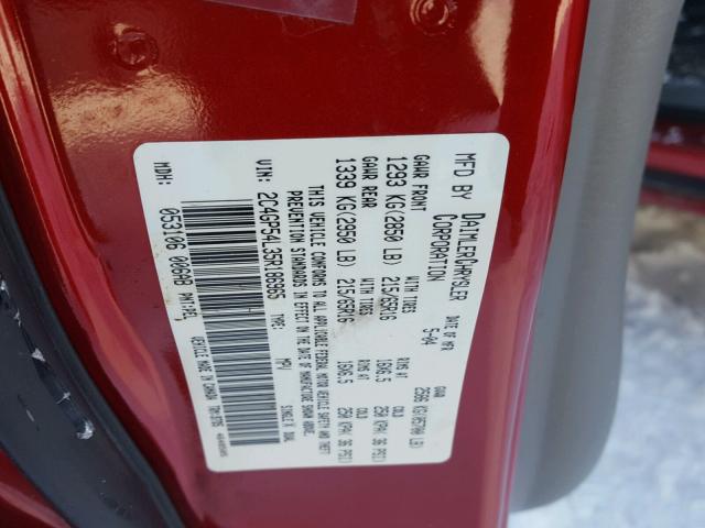 2C4GP54L35R186965 - 2005 CHRYSLER TOWN & COU RED photo 10