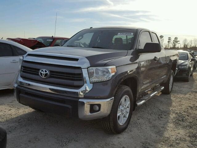 5TFRY5F16EX156491 - 2014 TOYOTA TUNDRA DOU CHARCOAL photo 2