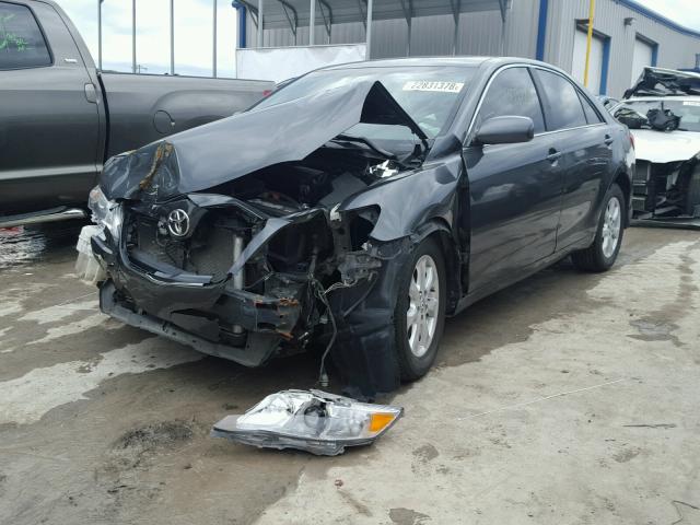 4T4BF3EK2BR143449 - 2011 TOYOTA CAMRY BASE GRAY photo 2