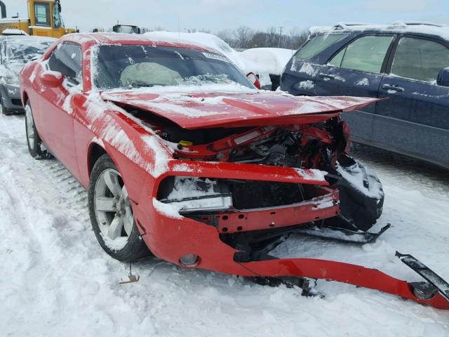 2B3LJ44V69H630736 - 2009 DODGE CHALLENGER RED photo 1