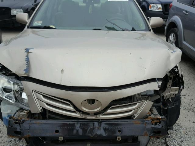 4T1BK46KX9U589188 - 2009 TOYOTA CAMRY SE SILVER photo 7