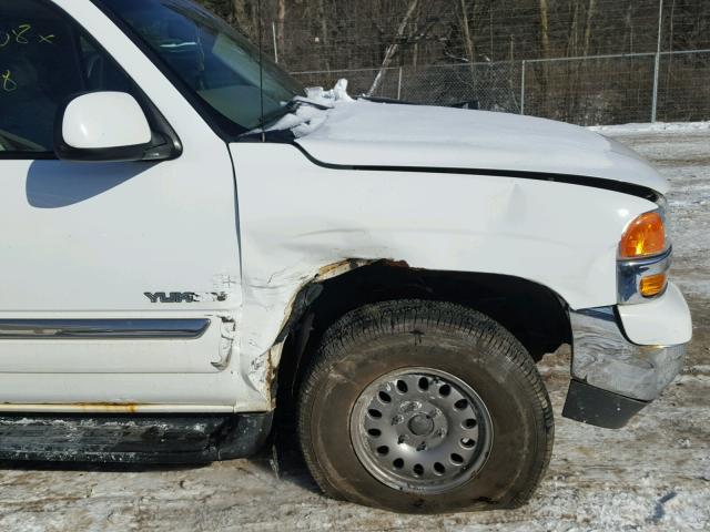 1GKEK13Z32J262077 - 2002 GMC YUKON WHITE photo 9