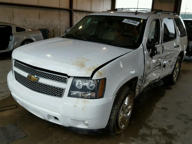 1GNSCCE08BR185849 - 2011 CHEVROLET TAHOE C150 WHITE photo 2