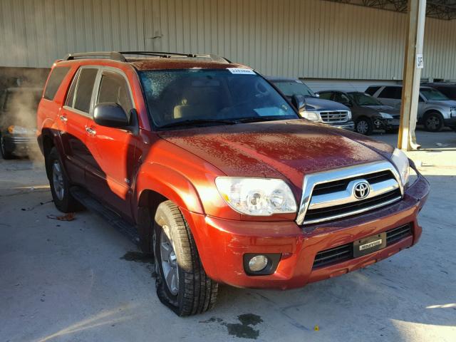 JTEZU14R968057426 - 2006 TOYOTA 4RUNNER SR RED photo 1