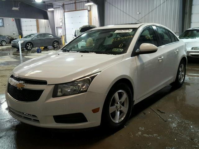 1G1PL5SC7C7409305 - 2012 CHEVROLET CRUZE LT WHITE photo 2