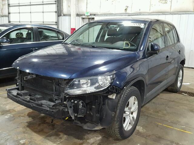 WVGBV3AX9EW611720 - 2014 VOLKSWAGEN TIGUAN S BLACK photo 2