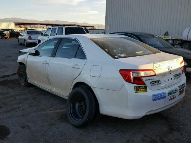 4T1BF1FK0CU540527 - 2012 TOYOTA CAMRY BASE WHITE photo 3