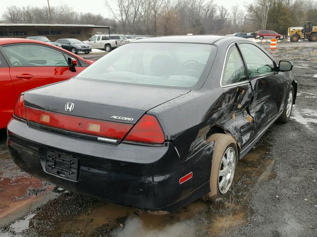 1HGCG323X2A036116 - 2002 HONDA ACCORD SE BLACK photo 4