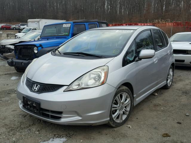 JHMGE8H50BS007048 - 2011 HONDA FIT SPORT SILVER photo 2